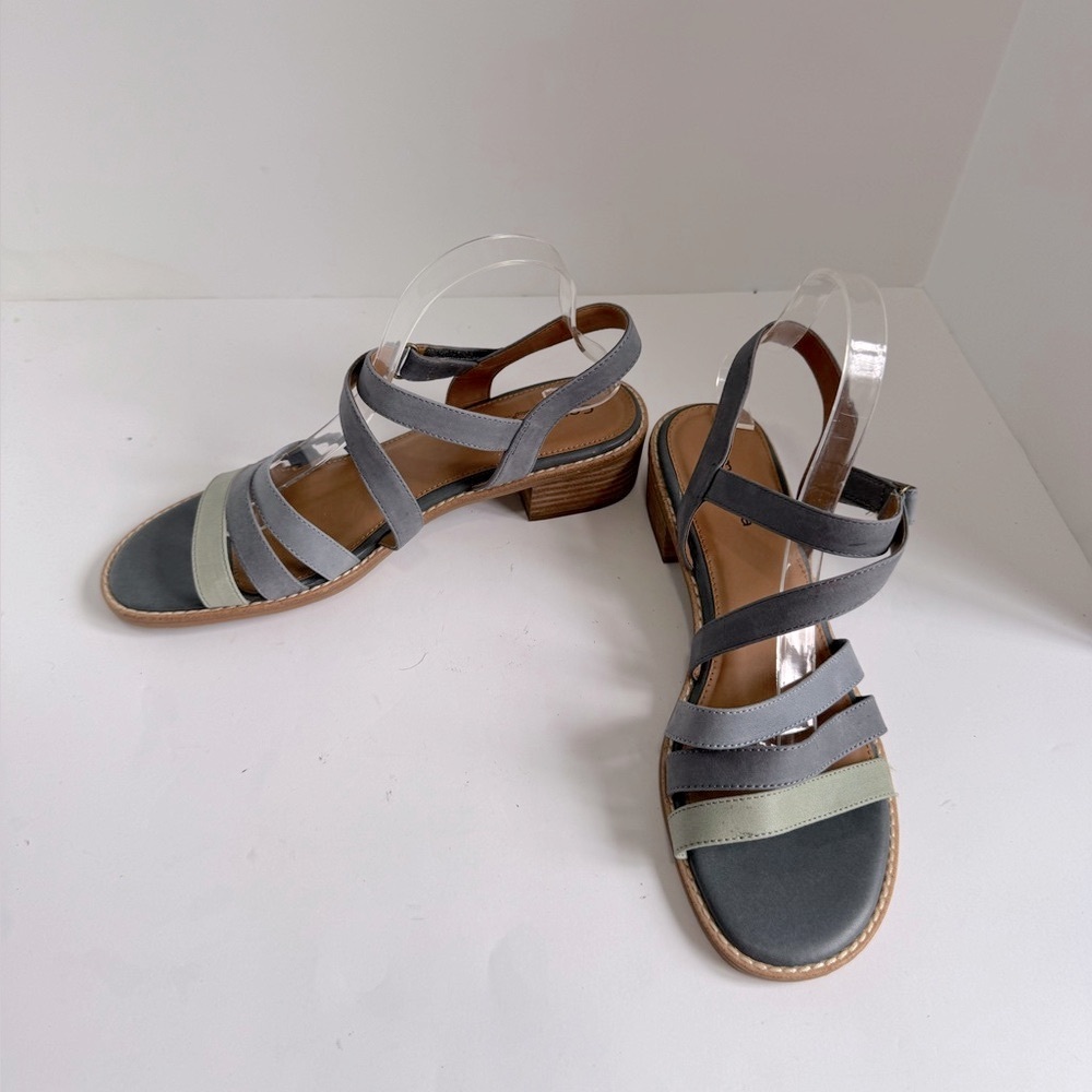 COMFORTIVA Women's Sandals Blue/Green Leather Sandals. Size 11 - Picture 2 of 11